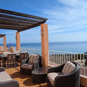 South Facing Apartment, Fantastic Sea Views,terrace, 300m Apartamento